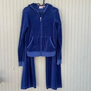 Vintage 2000’s Juicy Couture Velour Track Suit